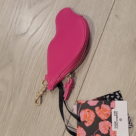 Diane Von Furstenburg x Target Pink Coin Purse - Picture 2 of 3